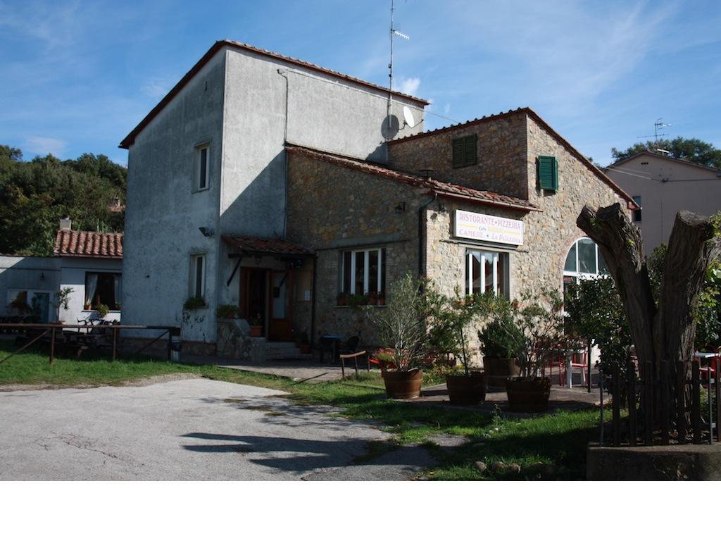 La Palazzina Hotel Chiusdino Bagian luar foto